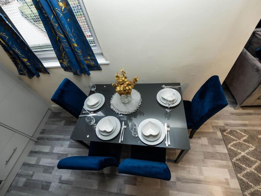 1 Bedroom-Sofabed-Worktable-4-Wifi-Parking 伦敦 外观 照片